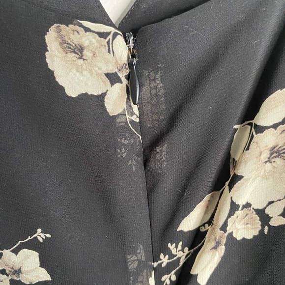 Lumiere Black Floral Romper - Picture 3 of 5